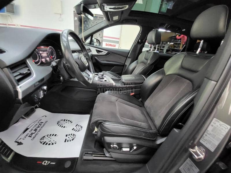Audi Q7 7 SED 3xSLINE MATRIX