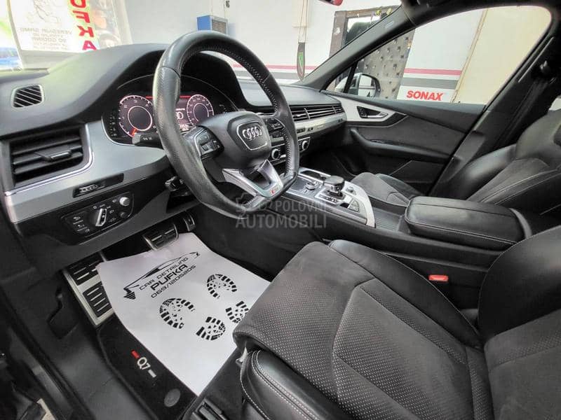Audi Q7 7 SED 3xSLINE MATRIX