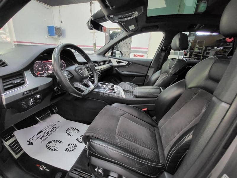 Audi Q7 7 SED 3xSLINE MATRIX
