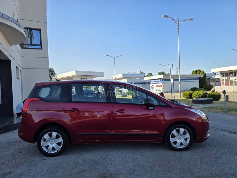 Peugeot 5008 1.6 HDI