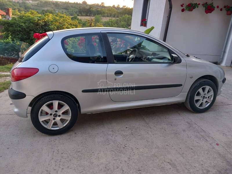 Peugeot 206 