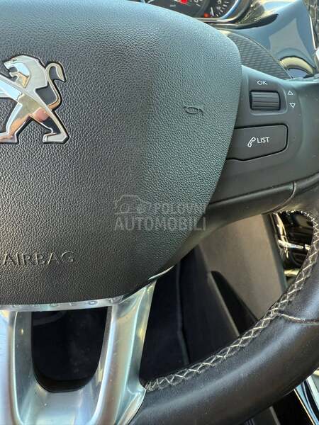 Peugeot 2008 1.2
