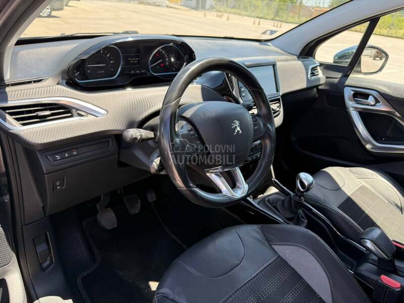 Peugeot 2008 1.2