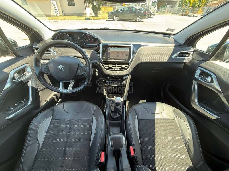 Peugeot 2008 1.2