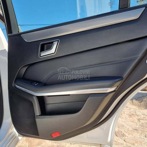 Mercedes Benz E 220 