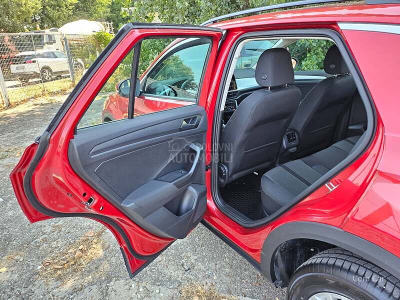 Volkswagen T-Roc VIRTUAL / LED