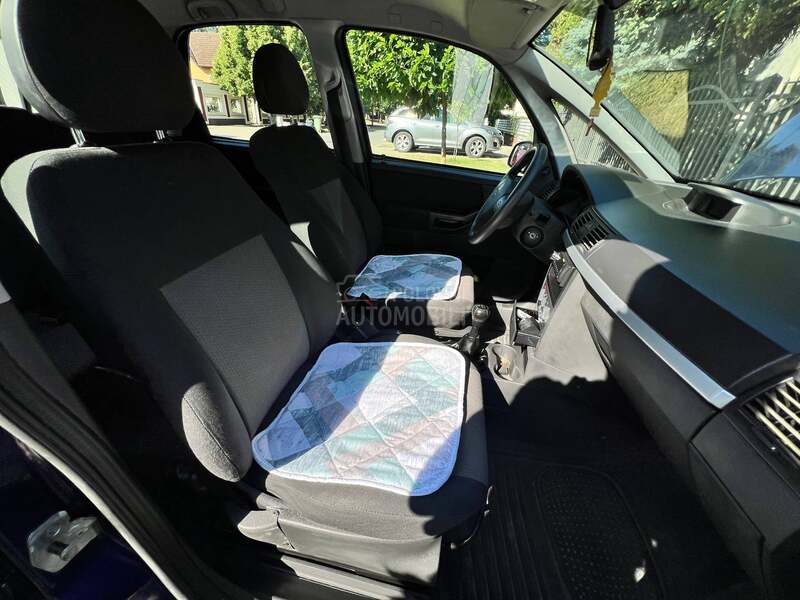 Opel Meriva 1.6b