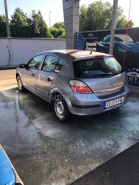 Opel Astra H 1.4///twinport