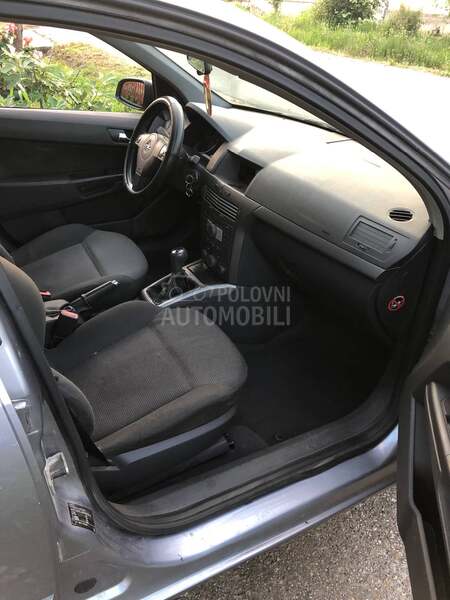 Opel Astra H 1.4///twinport