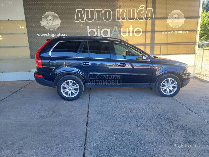Volvo XC90 2.4 D5 MOMENTUM