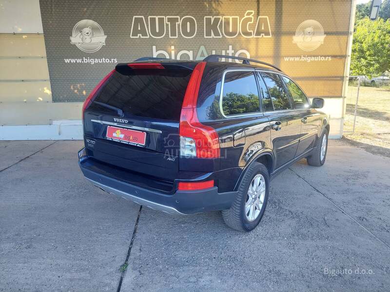 Volvo XC90 2.4 D5 MOMENTUM