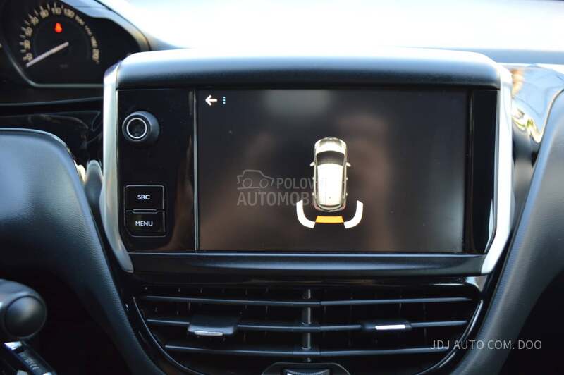 Peugeot 208 1.2 PureTech Nav