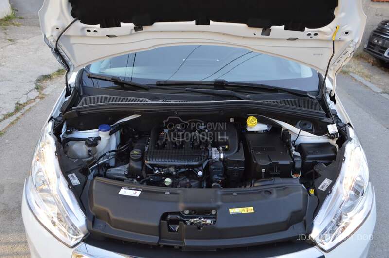 Peugeot 208 1.2 PureTech Nav