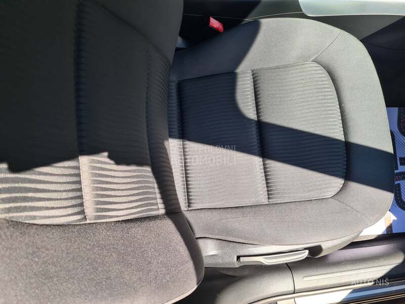 Audi A4 2.0 TDI PREMIUM