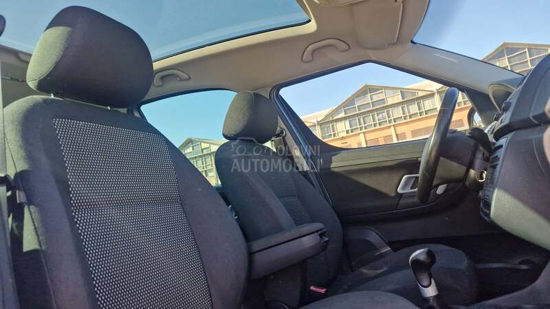 Škoda Roomster KREDlTl BEZ UCESCA