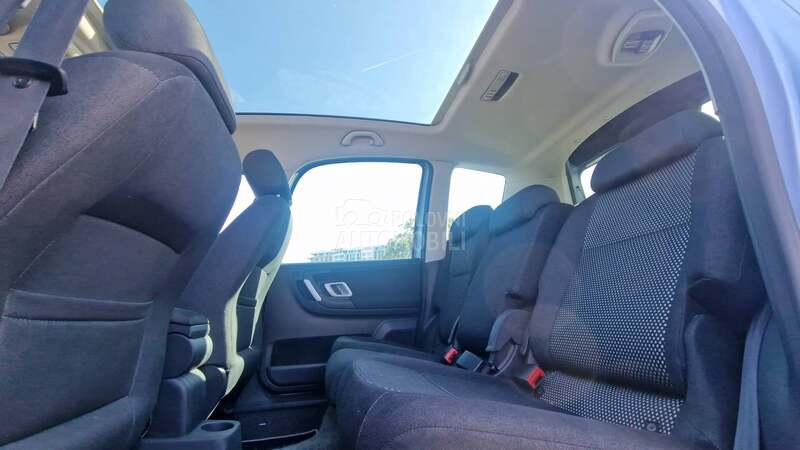 Škoda Roomster KREDlTl BEZ UCESCA