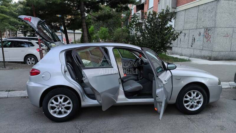 Alfa Romeo 147 1.9 JTD 8V