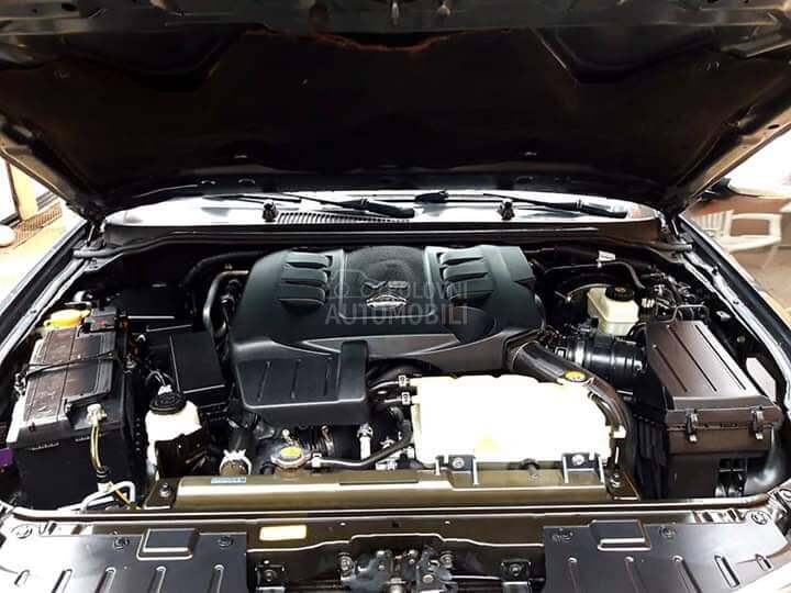 Nissan Navara 3.0 v6