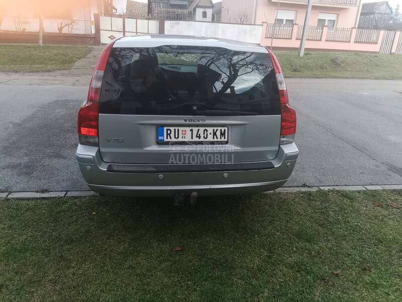 Volvo V70 