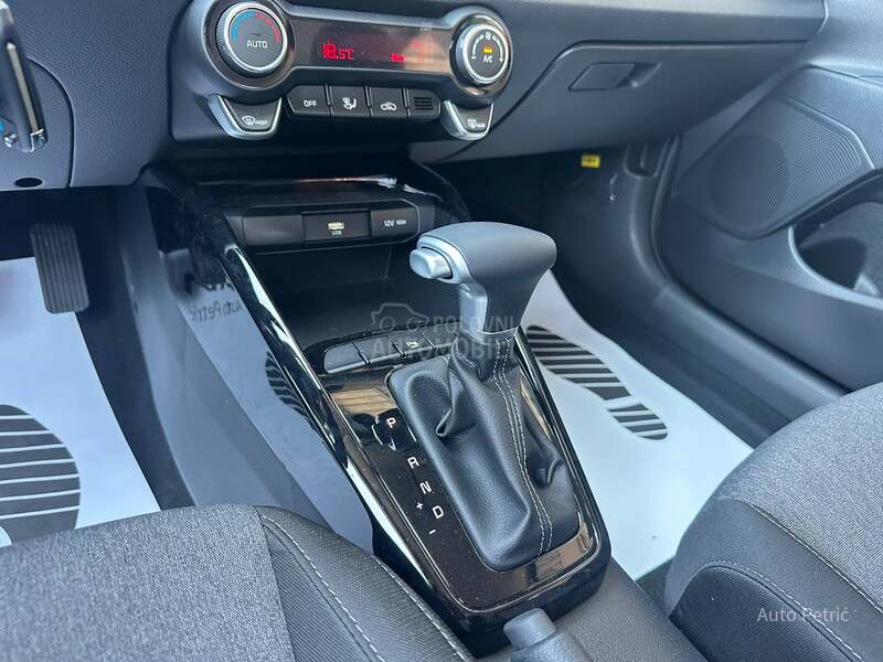 Kia Stonic 1.4 LX URBAN  A/T