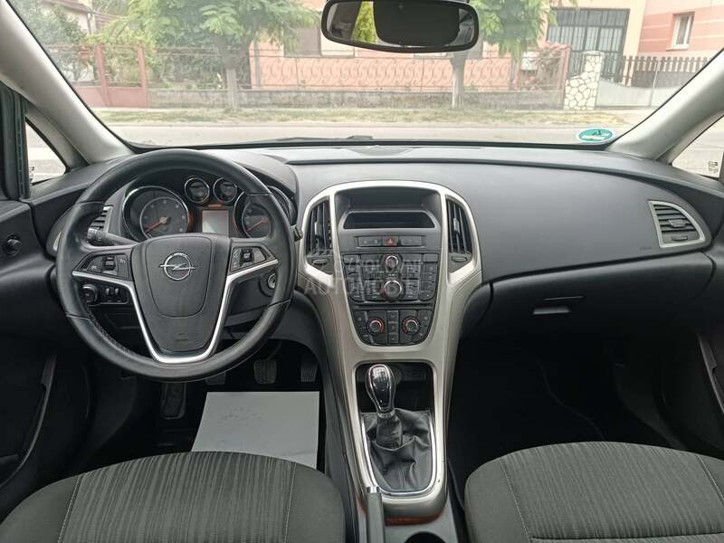 Opel Astra J 1.7 CDTI