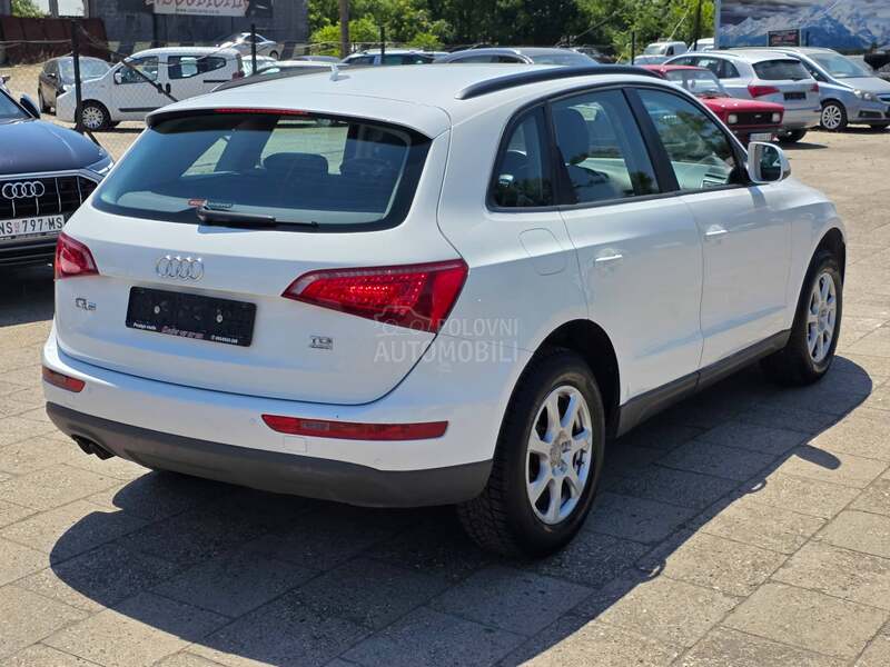 Audi Q5 2.0td LEDNAV/AUTSER