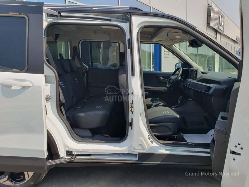 Ford Tourneo Courier 1.0 EcoBoost mHEV