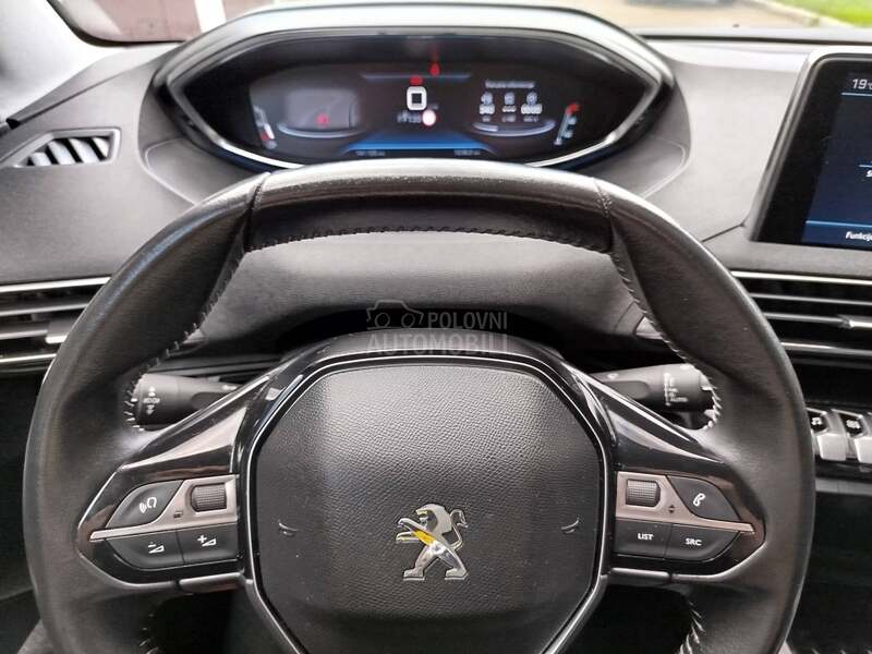 Peugeot 5008 1.5hdi K.A.O. N.O.V