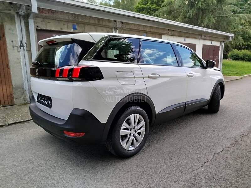 Peugeot 5008 1.5hdi K.A.O. N.O.V
