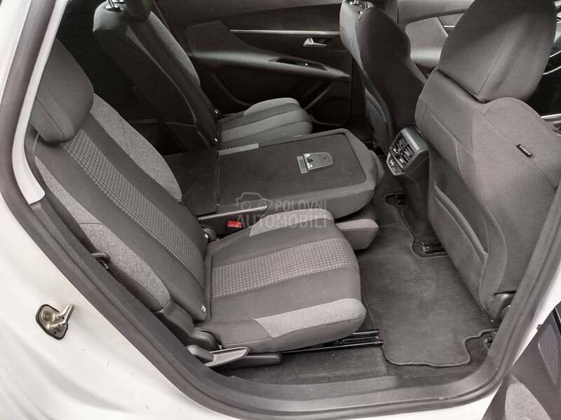 Peugeot 5008 1.5hdi K.A.O. N.O.V