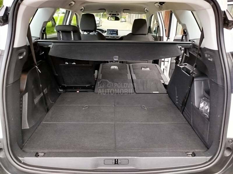 Peugeot 5008 1.5hdi K.A.O. N.O.V