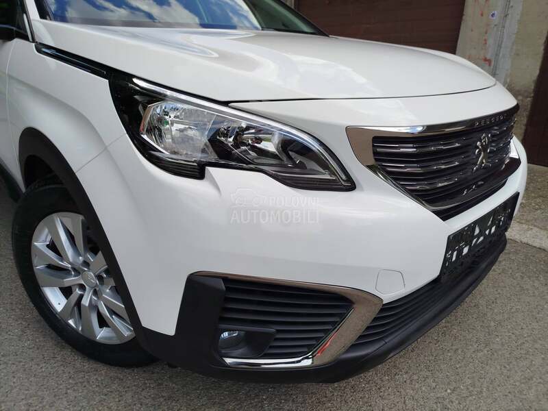 Peugeot 5008 1.5hdi K.A.O. N.O.V