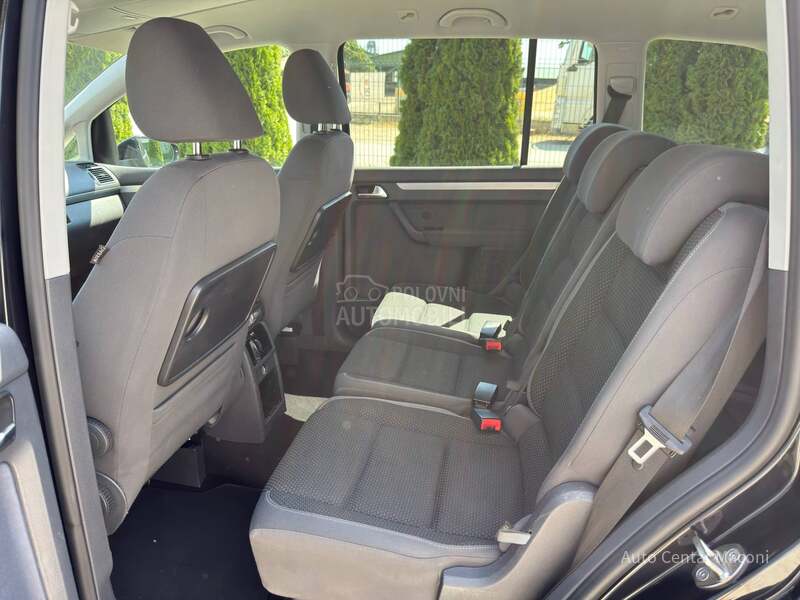 Volkswagen Touran 2.0 tdi CH highline