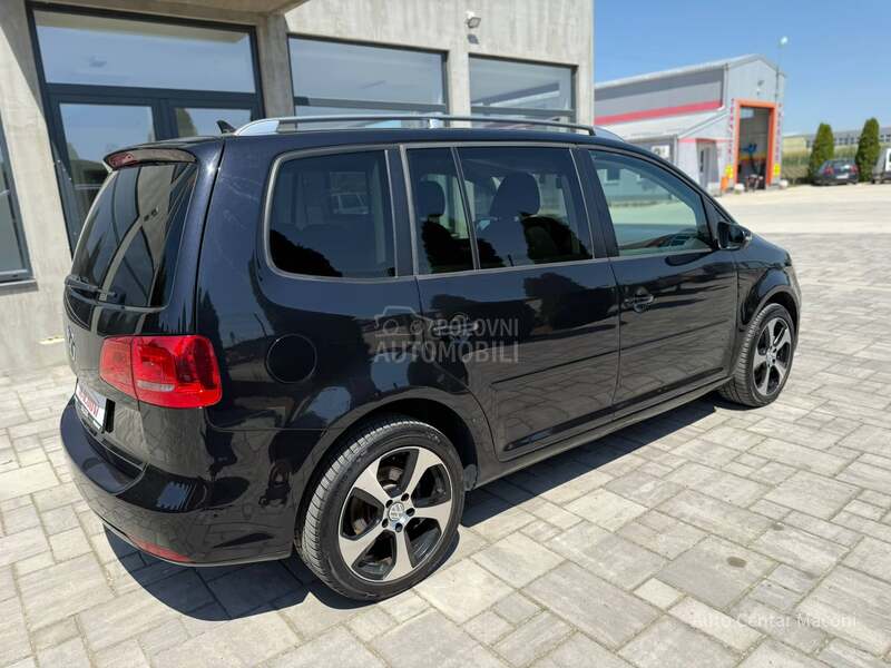 Volkswagen Touran 2.0 tdi CH highline