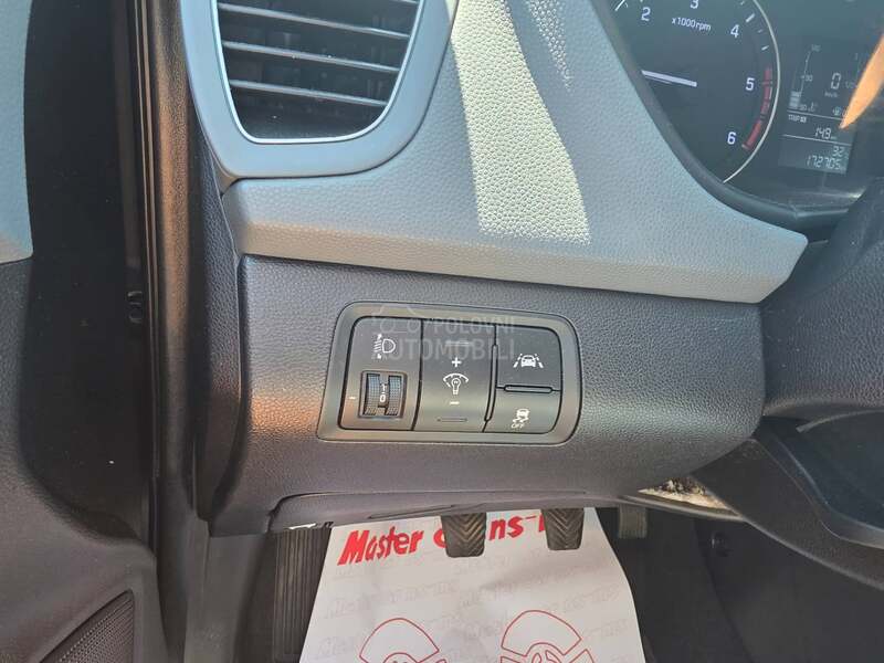 Hyundai i20 1.1d LED/ MSERVIS