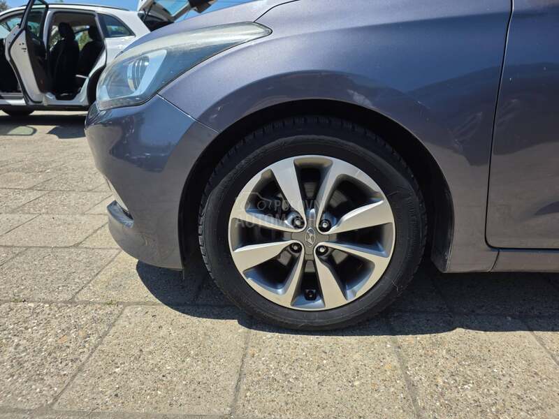 Hyundai i20 1.1d LED/ MSERVIS