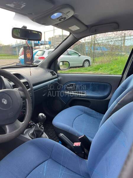 Renault Clio 16v