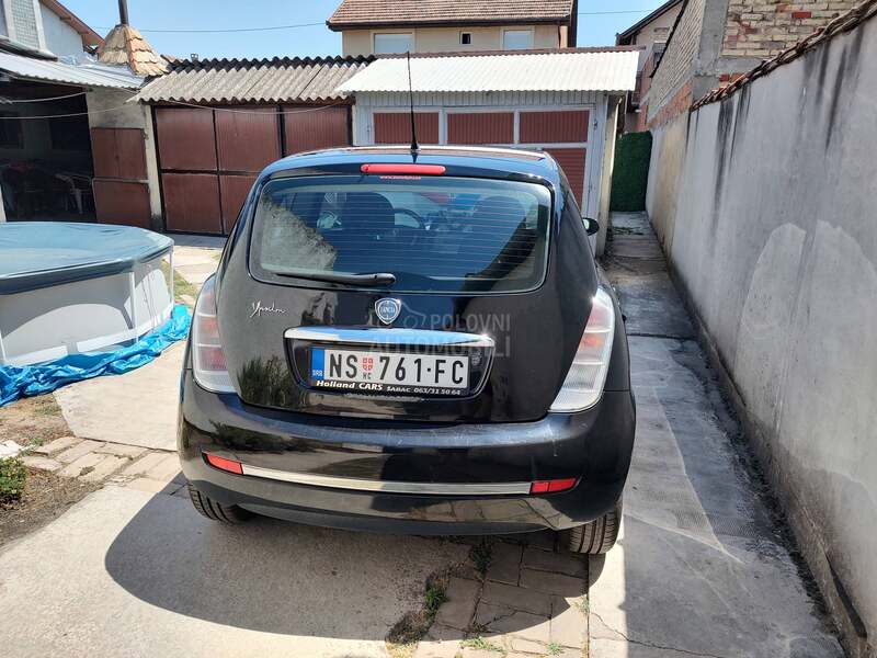Lancia Ypsilon 