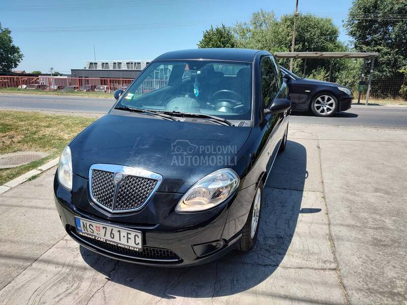 Lancia Ypsilon 