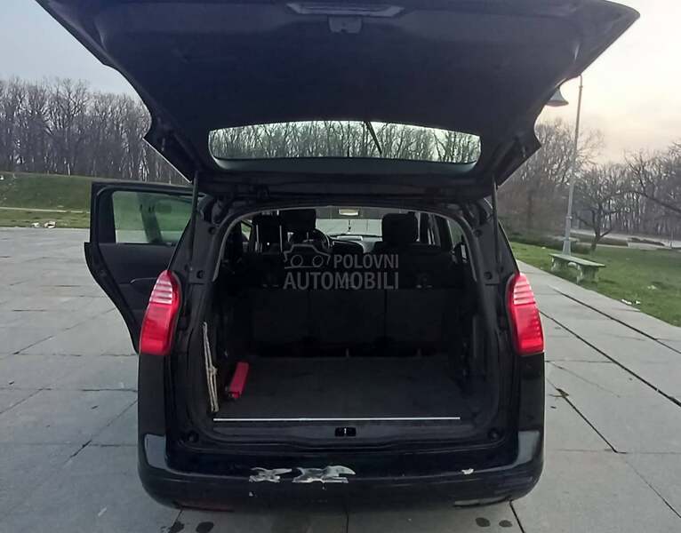 Peugeot 5008 2.0 HDI