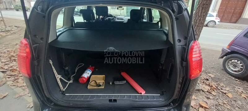 Peugeot 5008 2.0 HDI
