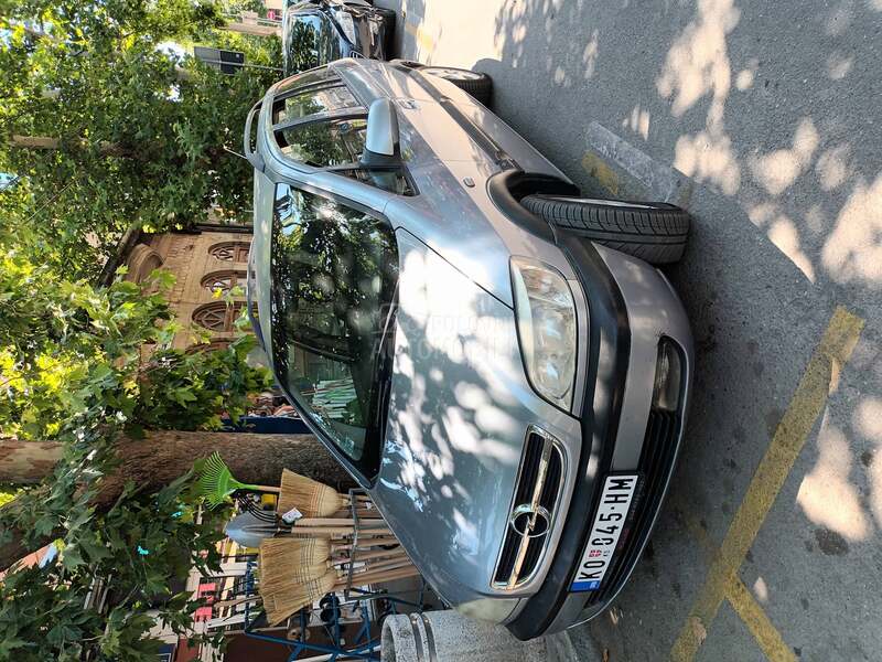 Opel Zafira 
