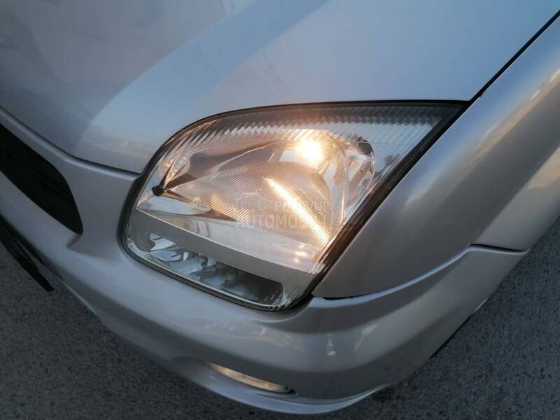 Subaru Justy 1.5i 4x4 RUNNER CH