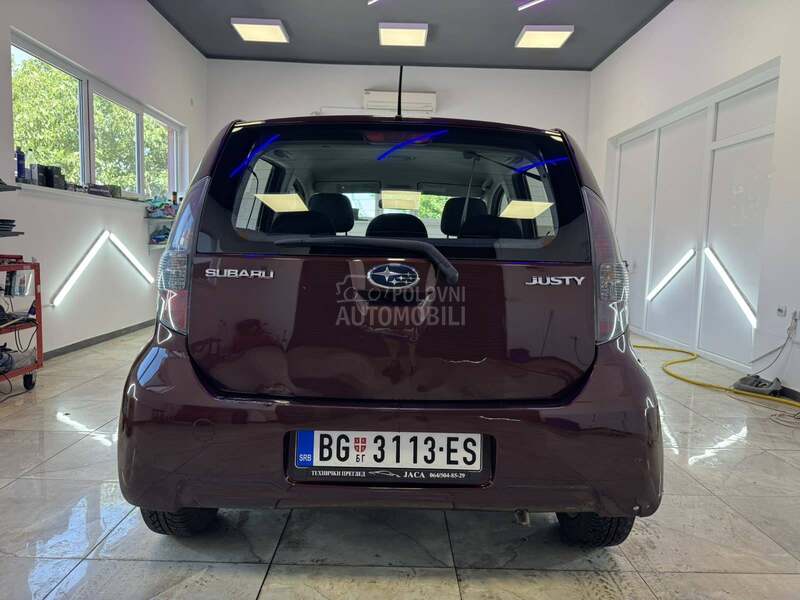 Subaru Justy 1.0