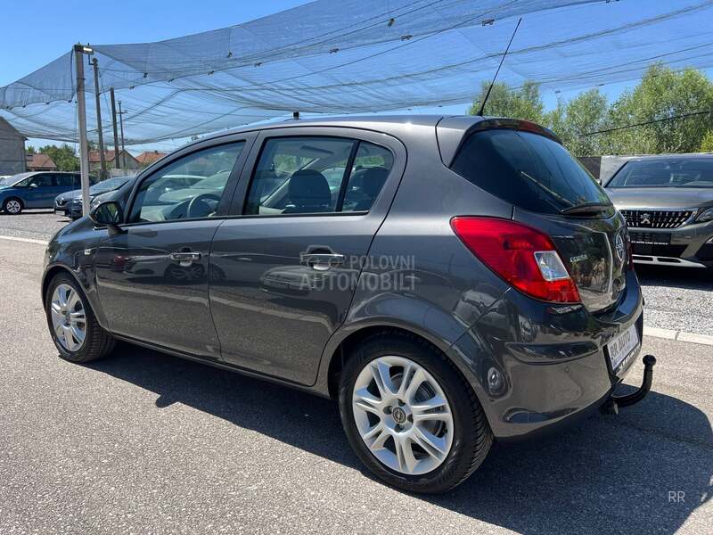 Opel Corsa D 1.3 CDTI COSMO