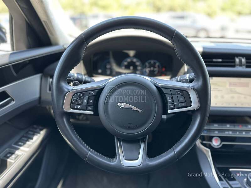 Jaguar XF 2.0D AWD PRESTIGE