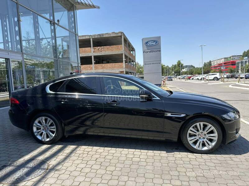 Jaguar XF 2.0D AWD PRESTIGE
