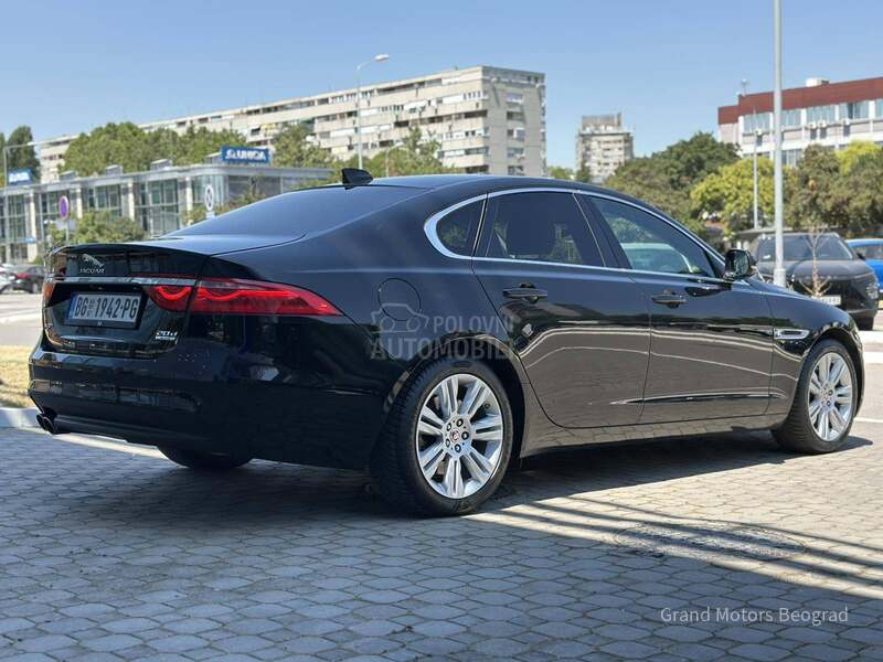 Jaguar XF 2.0D AWD PRESTIGE