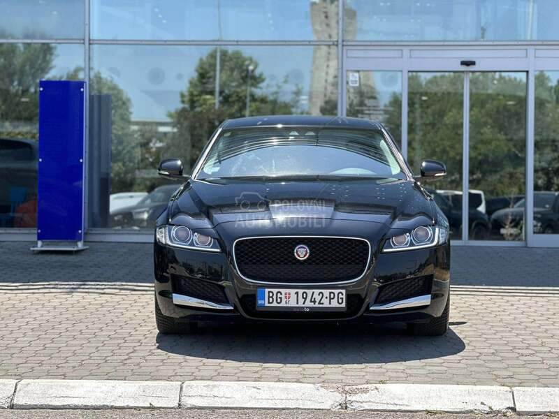 Jaguar XF 2.0D AWD PRESTIGE