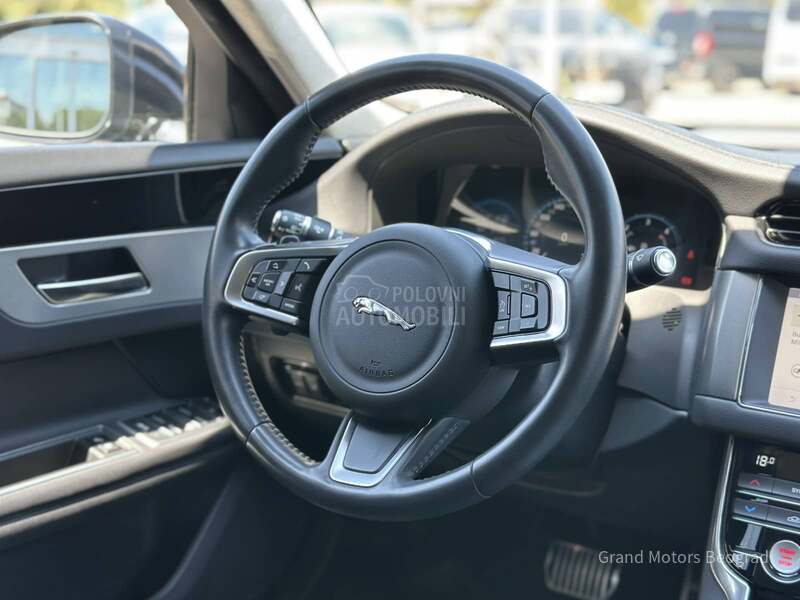 Jaguar XF 2.0D AWD PRESTIGE